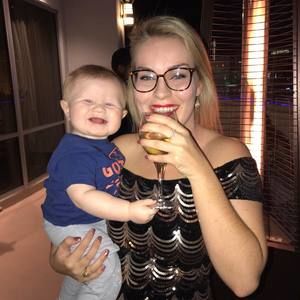 Meet your Posher, Hayley